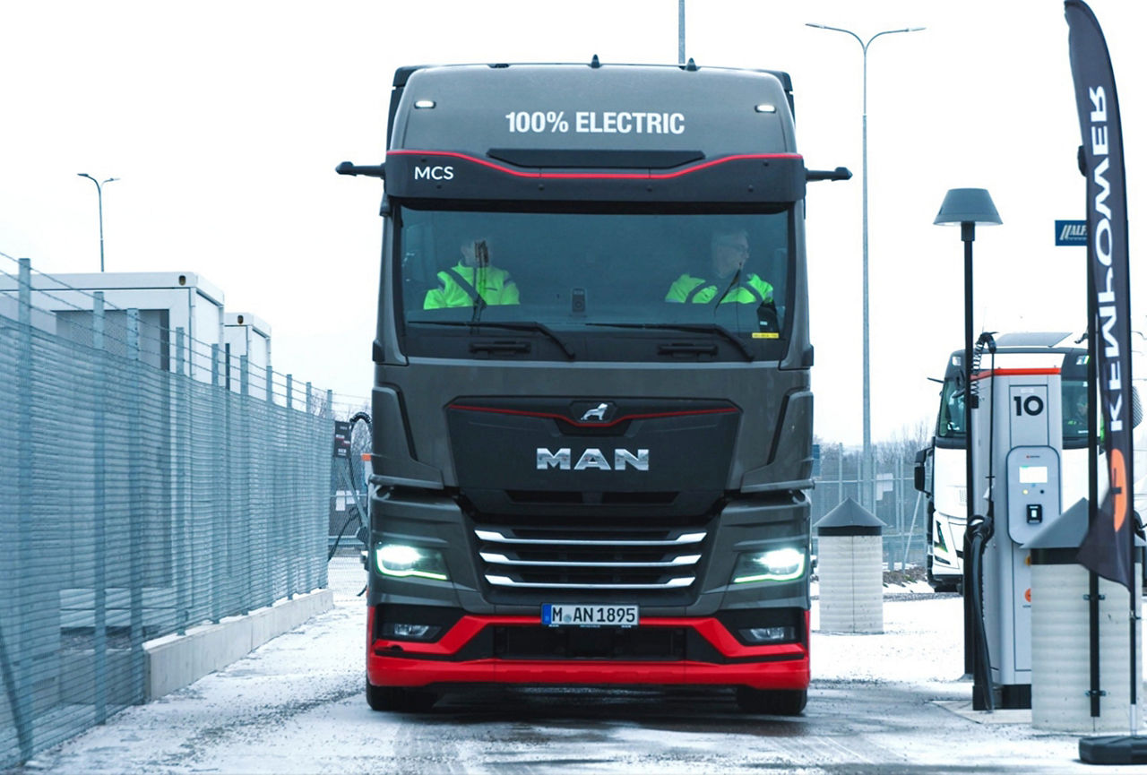 01_Megawattové nabíjanie vo švédskej zime.jpg